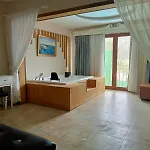 Alya Butik Hotel *