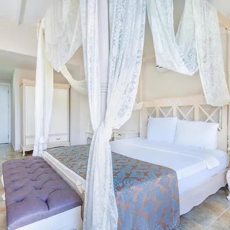 Alya Butik 투룬치