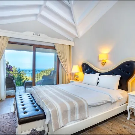 Alya Butik 투룬치