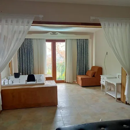 Alya Butik Hotel