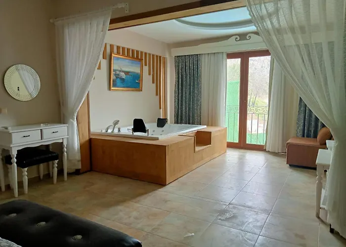 Alya Butik Отель *